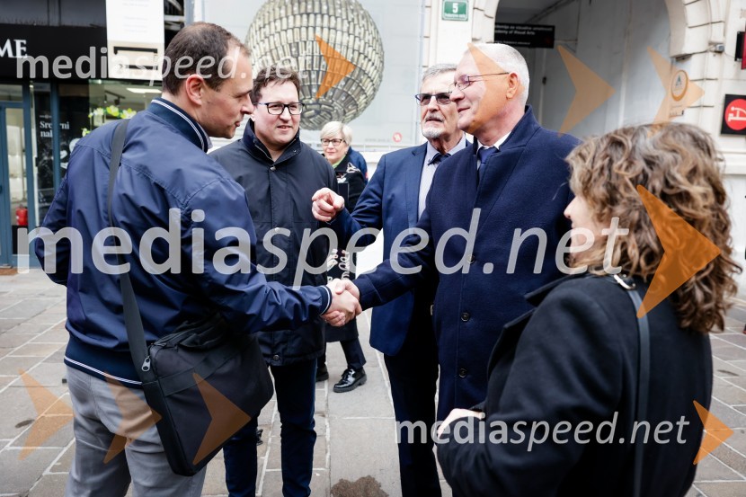 dr.  Borut  Stojilković, Direktorat za visoko šolstvo RS;  Boštjan  Koritnik, podžupan Mestne občine Ljubljana, politik;  Dušan Gerlovič, predsednik UAT;  Toni   Jelovica , župan Središča ob DraviRez vinske trte akademika dr. Antona Trstenjaka