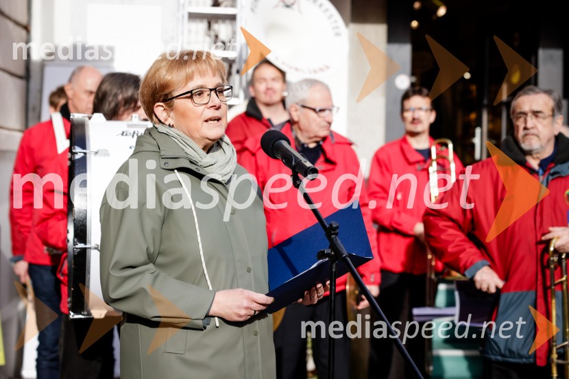 dr. Jerneja Jug Jerše, vodja Predstavništva Evropske komisije v Sloveniji;  ... ;  ... ;  Mojca Fo, arhitektka in slikarka;  ... Rez vinske trte akademika dr. Antona Trstenjaka