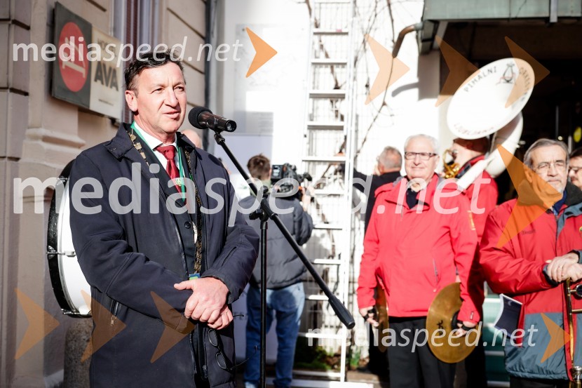  Matjaž  Kiler, vinski konzulRez vinske trte akademika dr. Antona Trstenjaka