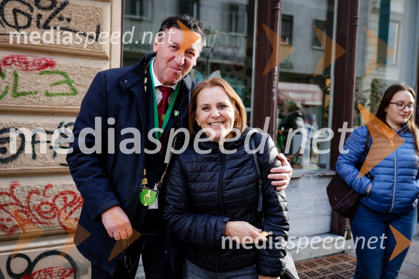  Matjaž  Kiler, vinski konzul; prof. dr. Tatjana Košmerl, profesorica na Biotehniški fakulteti v Ljubljani, mentorica zmagovalne ekipe Lidlov mladi vinar 2016Rez vinske trte akademika dr. Antona Trstenjaka