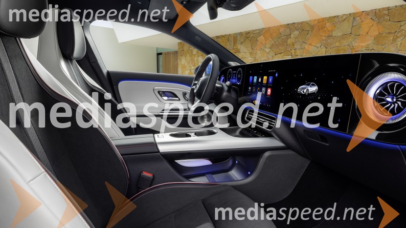 Mercedes-Benz CLA: Inteligenca, eleganca in električna prihodnost