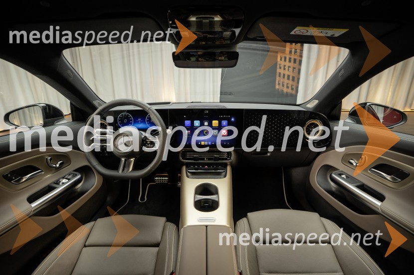 Mercedes-Benz CLA: Inteligenca, eleganca in električna prihodnost