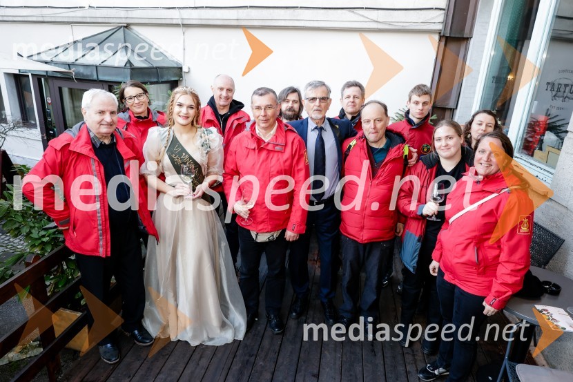  Sandra Kumer, 6.vinska kraljica Jeruzalemsko ormoških goric;  Dušan Gerlovič, predsednik UATRez vinske trte akademika dr. Antona Trstenjaka