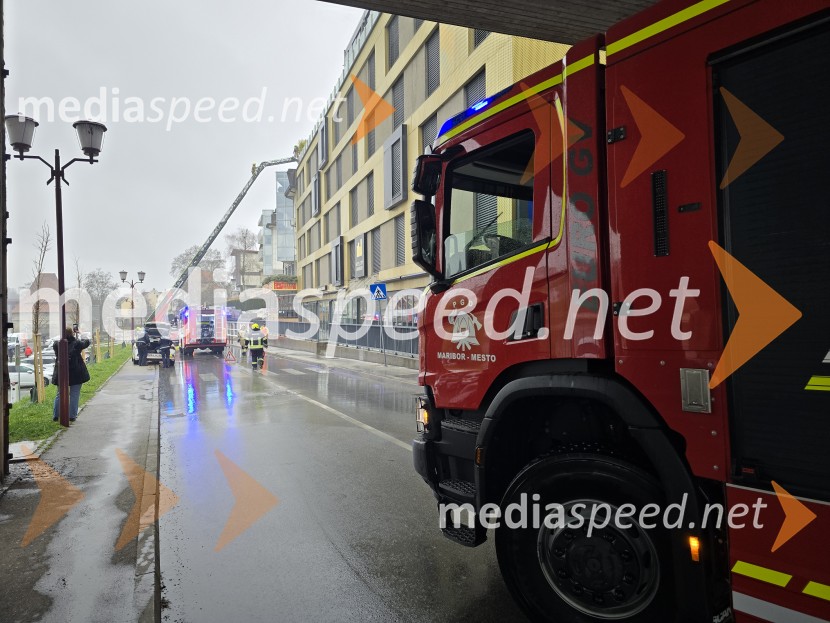 Požar na Loški cesti v Mariboru