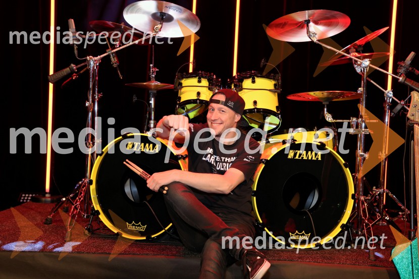  Marko Soršak-Soki, bobnar, skupina Elvis JacksonSokijev dobrodelni masterclass