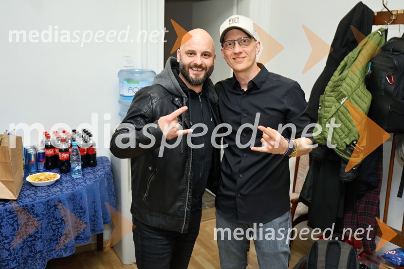  Gregor Jančič, pevec skupine Happy Ol´McWeasel;  Primož  Benko, glasbenik, član skupine SiddhartaSokijev dobrodelni masterclass