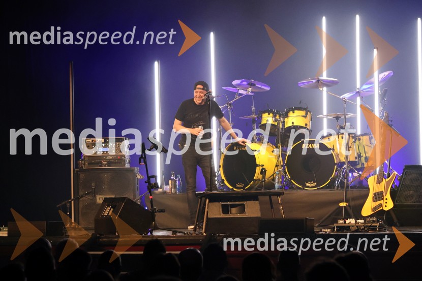  Marko Soršak-Soki, bobnar, skupina Elvis JacksonSokijev dobrodelni masterclass