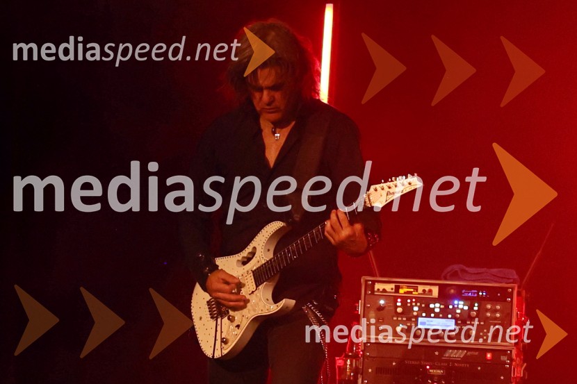  Bor Zuljan, kitarist, Šank rockSokijev dobrodelni masterclass