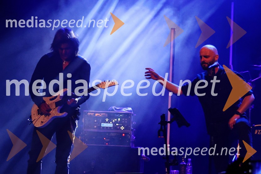  Bor Zuljan, kitarist, Šank rock;  Gregor Jančič, pevec skupine Happy Ol´McWeaselSokijev dobrodelni masterclass