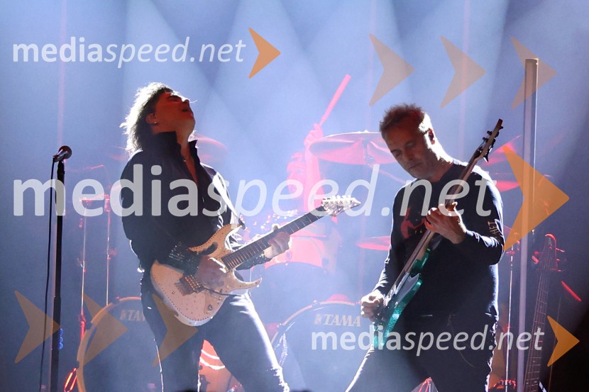  Bor Zuljan, kitarist, Šank rock;  Jani Hace, glasbenik, SiddhartaSokijev dobrodelni masterclass