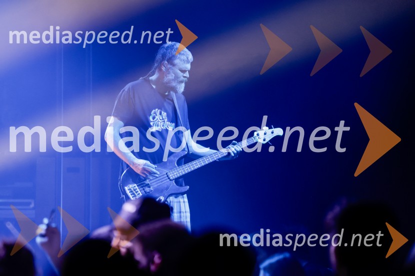  Erik Makuc-Slavc, bas kitara, skupina Elvis JacksonPredstavitev novega albuma zasedbe Elvis Jackson