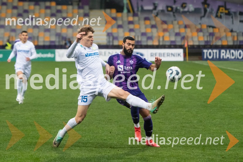  Maj Mittendorfer, nogometaš NK Koper;  ... NK Maribor : NK Koper