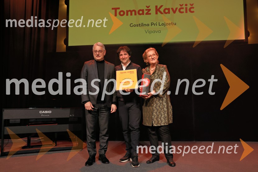  Matjaž Han, minister za gospodarstvo, turizem in šport;  Tomaž Kavčič, kuharski mojster, Pri Lojzetu, Zemono, podpredsednik BASS;  Mira Šemić, direktorica, Gault&Millau SlovenijaGAULT&MILLAU podelil nagrade za leto 2025