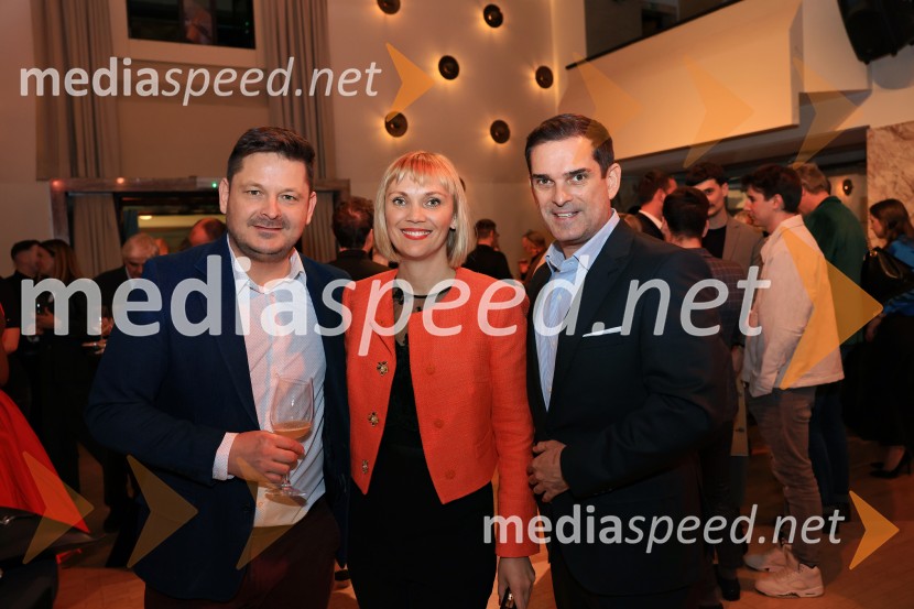  Luka Jezeršek, Hiša kulinarike Jezeršek;  Aleksandra Jezeršek Matjašič;  Matej Valenčič, ustanovitelj in direktor, Luxury SloveniaGAULT&MILLAU podelil nagrade za leto 2025