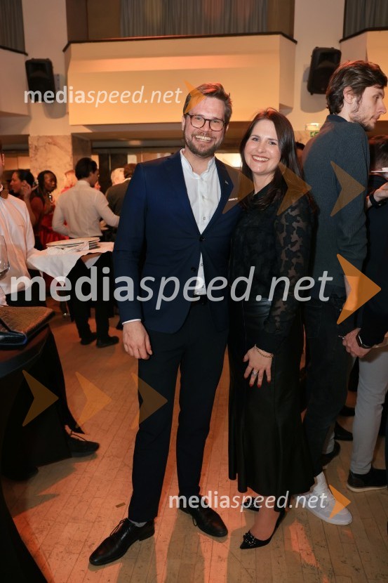  ... ;  Nina Bratovž, sommelierka JB restavracijaGAULT&MILLAU podelil nagrade za leto 2025