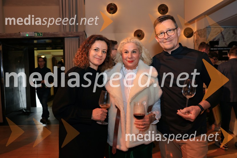  ... ;  Ana Roš Stojan, kuharska mojstrica in najboljša chefinja na svetu po izboru akademije The World's 50 Best Restaurants ter direktorica Hiše Franko;  ... GAULT&MILLAU podelil nagrade za leto 2025