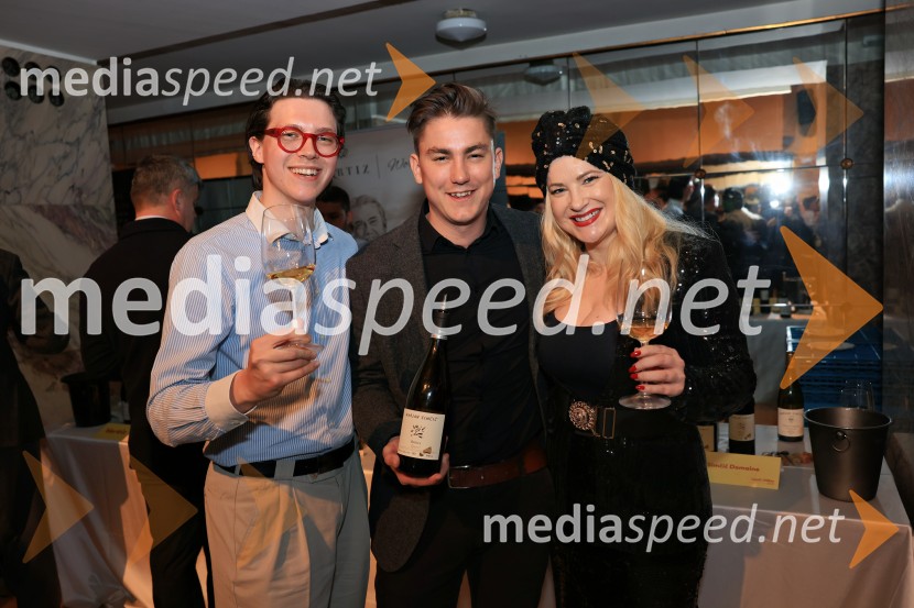  ... ;  Miha Ritonja, Albiana wines;  Danica Lovenjak, novinarka, voditeljicaGAULT&MILLAU podelil nagrade za leto 2025