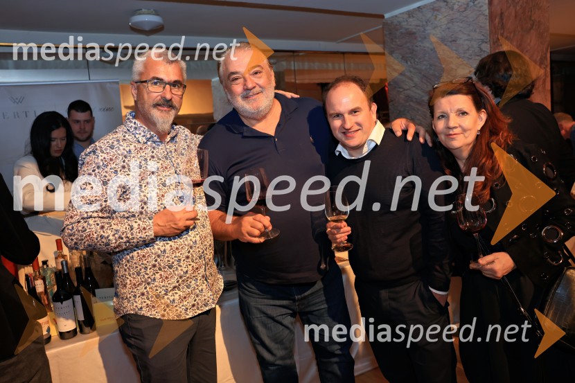  ... ;  Slobodan Boba Živojinović;  Jure Tomič, chef, Ošterija Debeluh;  ... GAULT&MILLAU podelil nagrade za leto 2025