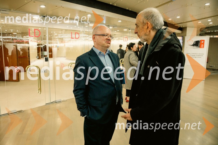 prof. dr. Dejan Verčič,  profesor in vodja Centra za marketing in odnose z javnostmi na Fakulteti za družbene vede v Ljubljani, ter partner in direktor za znanje, Herman & partnerji d.o.o.;  ... Fabula v teoriji s Francisom Fukuyamo, Cankarjev dom