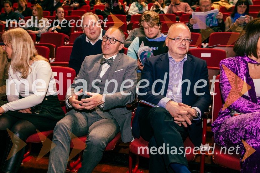  ... ; prof. dr. Dejan Verčič,  profesor in vodja Centra za marketing in odnose z javnostmi na Fakulteti za družbene vede v Ljubljani, ter partner in direktor za znanje, Herman & partnerji d.o.o.Fabula v teoriji s Francisom Fukuyamo, Cankarjev dom