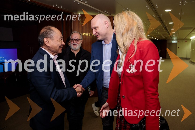  Francis Fukuyama, politolog in politični ekonomist;  Mitja Čander, direktor, Beletrina;  Maja Čander, kreativna direktorica, Kreativna bazaFabula v teoriji s Francisom Fukuyamo, Cankarjev dom