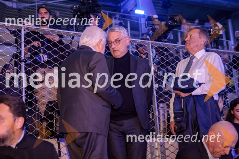  Milan Kučan, nekdanji predsednik Republike Slovenije;  Matjaž Han, minister za gospodarstvo, turizem in šport;  Zoran Janković, župan, Mestna občina LjubljanaOdprtje Športnega centra Ilirija