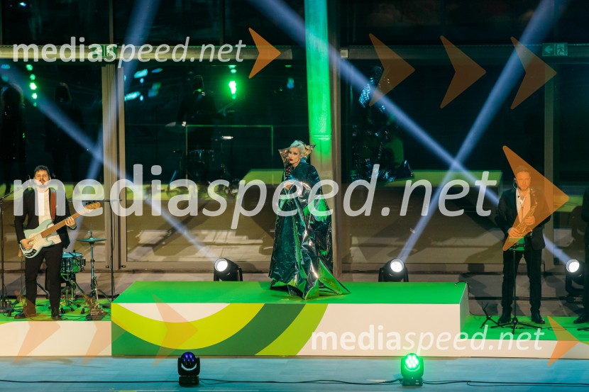  RAIVEN, pevkaOdprtje Športnega centra Ilirija