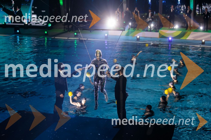  RAIVEN, pevkaOdprtje Športnega centra Ilirija