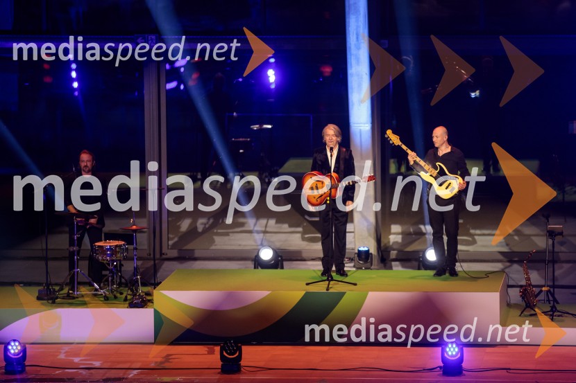  Jan Gregorka, glasbenik, skupina MagnificoOdprtje Športnega centra Ilirija