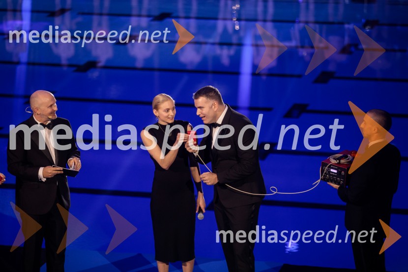 mag. Iztok Seljak, predsednik, Združenje Manager;  Neža Klančar, plavalka;  Peter Mankoč, slovenski plavalecOdprtje Športnega centra Ilirija