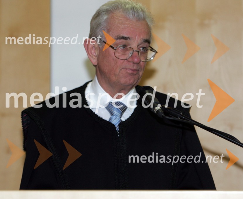 Red. prof. dr. Peter Glavič, dekan Fakultete za kemijo in kemijsko tehnologijoUniverza v Mariboru, promocija doktorjev znanosti