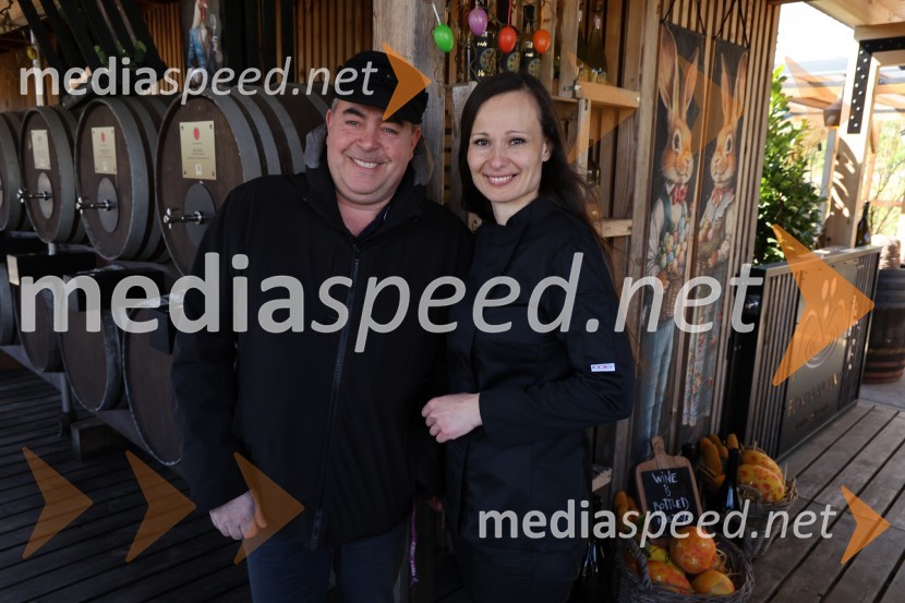 Rado Lovrenčec, Toti radio;  Tatjana Maguša, Mediaspeed d.o.o.Odprtje sezone Fontane vin Vodole 2025