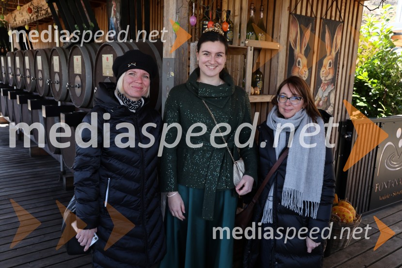  ... ;  Nina  Polanec, 28. Vinska kraljica Slovenije 2025;  ... Odprtje sezone Fontane vin Vodole 2025