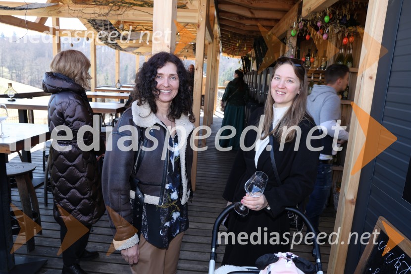  ... ;  Anja Janc, vplivnicaOdprtje sezone Fontane vin Vodole 2025