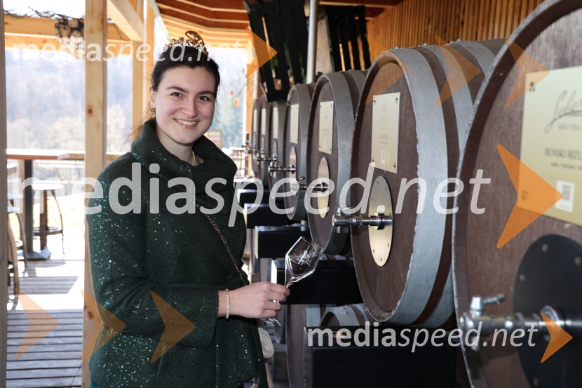 Nina  Polanec, 28. Vinska kraljica Slovenije 2025Odprtje sezone Fontane vin Vodole 2025