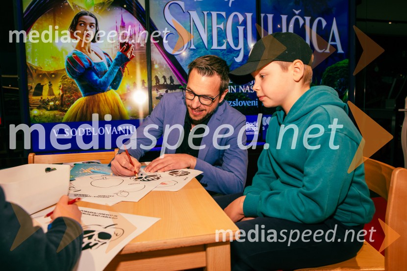  Srđan Milovanović, glasbenik;  ... Sneguljčica, premiera Disneyjeve klasike v Cineplexx Ljubljana