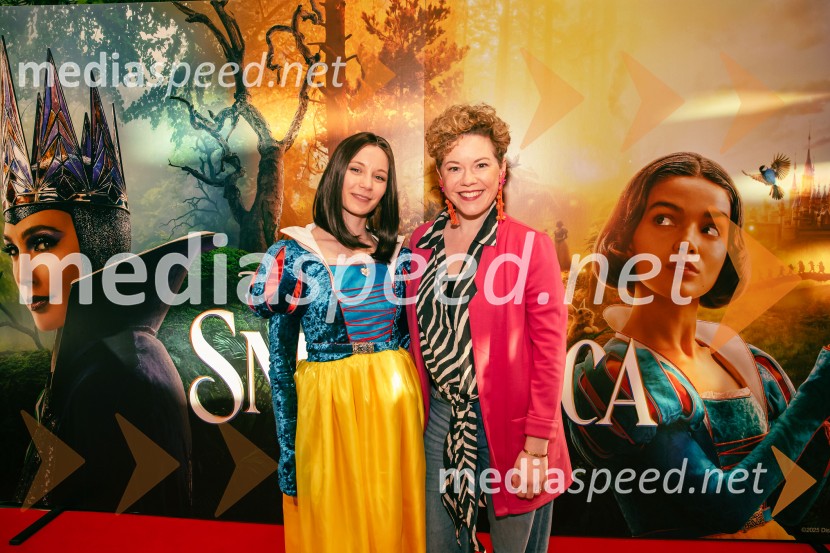  Klara Čotar, Black Tea Cosplay;  Tanja Pečenko, pevka, igralka, plesalkaSneguljčica, premiera Disneyjeve klasike v Cineplexx Ljubljana