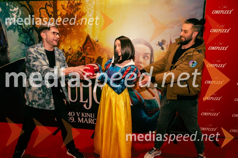  Klemen Bunderla, radijski voditelj, radio Aktual;  Klara Čotar, Black Tea Cosplay;  Luka Švigelj, snemalec in fotografSneguljčica, premiera Disneyjeve klasike v Cineplexx Ljubljana