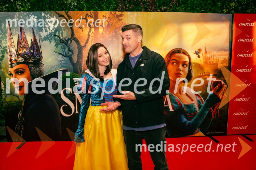  Klara Čotar, Black Tea Cosplay;  Klemen Bučan, radijski voditelj, stand-up komik, DJSneguljčica, premiera Disneyjeve klasike v Cineplexx Ljubljana