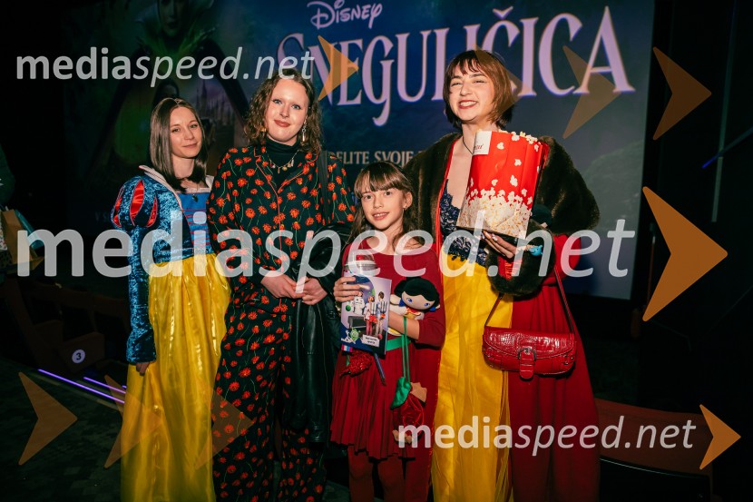  Klara Čotar, Black Tea Cosplay;  ... ;  ... ;  Katarina ZuccatoSneguljčica, premiera Disneyjeve klasike v Cineplexx Ljubljana