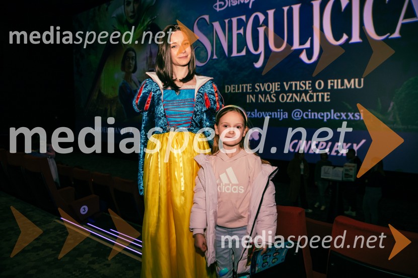  Klara Čotar, Black Tea Cosplay;  ... Sneguljčica, premiera Disneyjeve klasike v Cineplexx Ljubljana