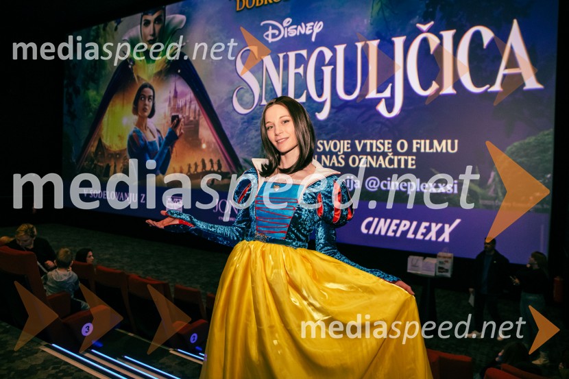  Klara Čotar, Black Tea CosplaySneguljčica, premiera Disneyjeve klasike v Cineplexx Ljubljana