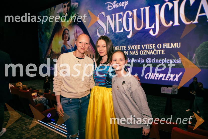  ... ;  Klara Čotar, Black Tea Cosplay;  ... Sneguljčica, premiera Disneyjeve klasike v Cineplexx Ljubljana