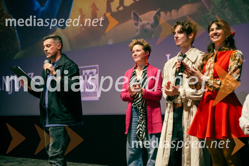  Klemen Bučan, radijski voditelj, stand-up komik, DJ;  Tanja Pečenko, pevka, igralka, plesalka;  ... ;  Saša Lešnjek, pevka, igralkaSneguljčica, premiera Disneyjeve klasike v Cineplexx Ljubljana