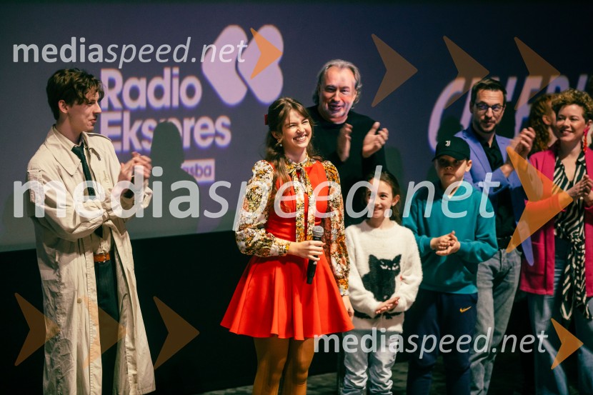  Saša Lešnjek, pevka, igralkaSneguljčica, premiera Disneyjeve klasike v Cineplexx Ljubljana