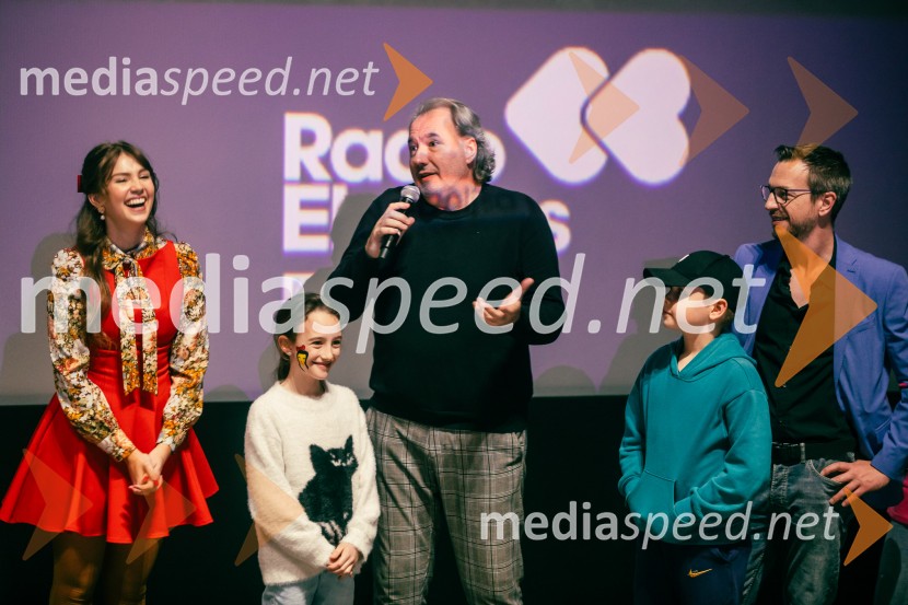  Saša Lešnjek, pevka, igralka;  ... ;  Marjan Bunič, pevec, voditelj, Radio Ognjišče;  ... ;  Srđan Milovanović, glasbenikSneguljčica, premiera Disneyjeve klasike v Cineplexx Ljubljana