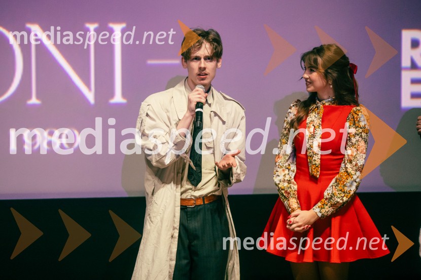  ... ;  Saša Lešnjek, pevka, igralkaSneguljčica, premiera Disneyjeve klasike v Cineplexx Ljubljana