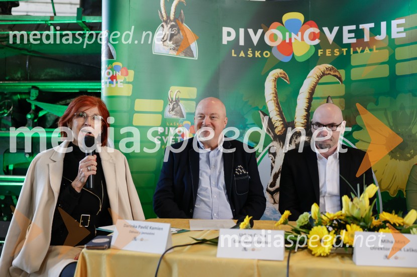  Darinka Pavlič Kamien, strokovnjakinja za komuniciranje;  Urban Centa, programski direktor festivala Pivo in cvetje Laško;  Miha  Mirt, direktor STIK LaškoNovinarska konferenca pred festivalom Pivo in cvetje Laško 2025
