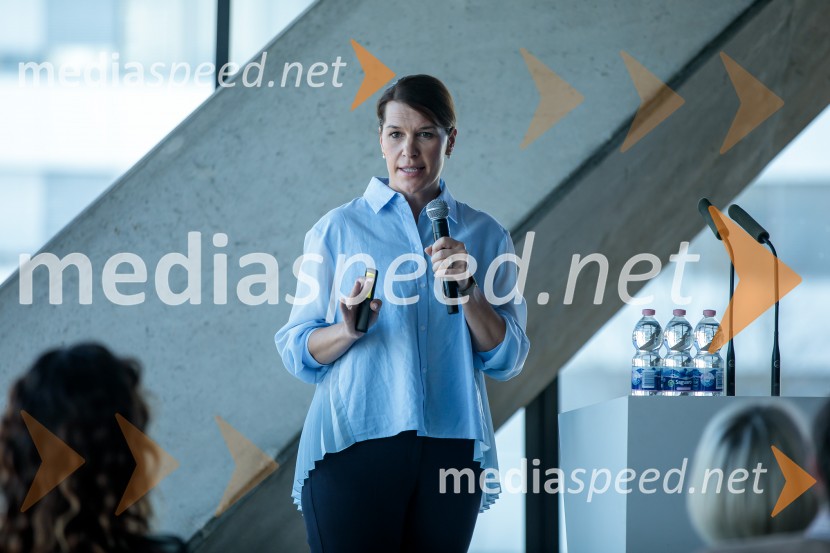  Eva Šterk2. Effie dan