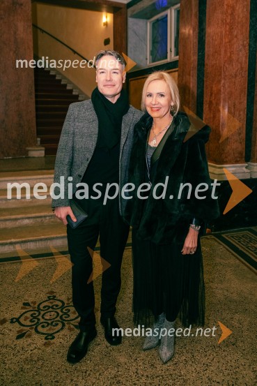  Saša Krajnc, TV Voditelj, RTV;  Melita  TovornikOpera za tri groše, koprodukcija SNG Drama Ljubljana in SNG Opera in balet Ljubljana